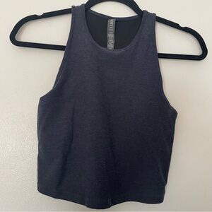 Vuori Elevation Plyo Cropped Tank Top - Midnight Heather size Small